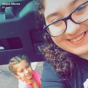 Meet your Posher, Abigail